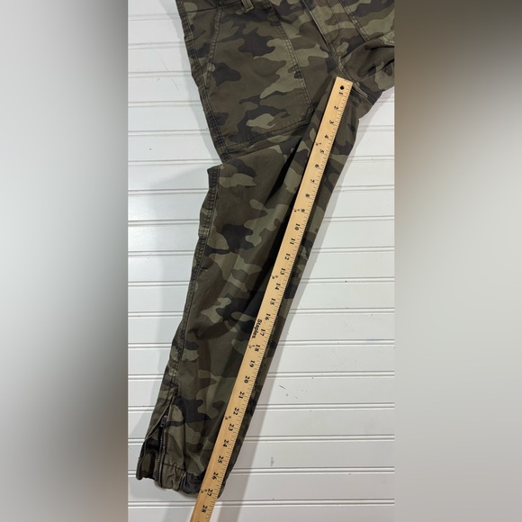 Banana Republic Slim Utility Pant Jogger Camo Womens Size 6 Zipper Ankles Casual - Picture 11 of 16